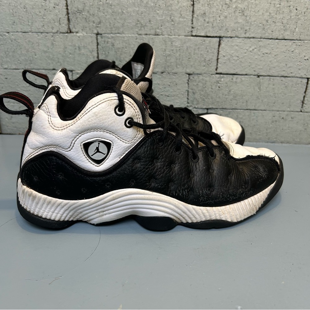 Nike Air Jordan Jumpman Team II Size 9 Sneakers White Black 819175-010Nike Air